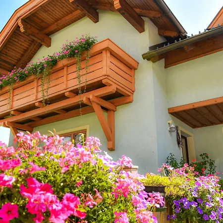 Apartment Am Haus Spitzer *